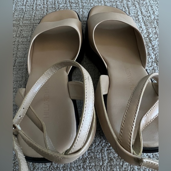 286. Tan Leather Ankle Strap Wedge Sandals Size 9 - Picture 5 of 8